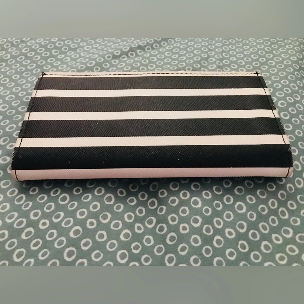 Wallet - Picture 8 of 8